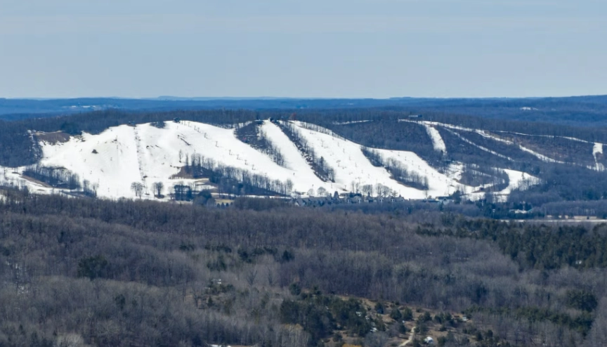 skiing in Michigan