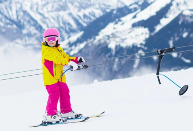 beginner ski lift