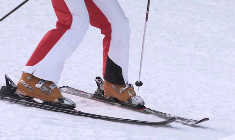 how to turn in a snowplough