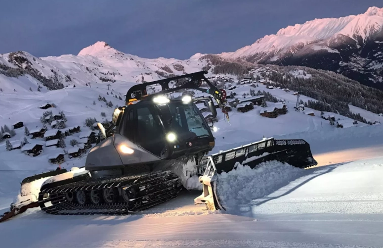 piste bashers work all night piste bashers work all night