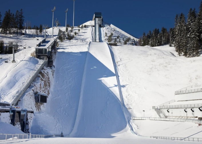 How does a ski jump work How does a ski jump work