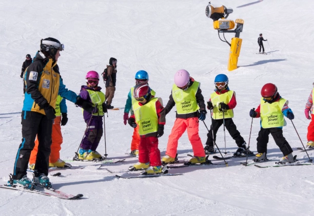 is skiing hard to learn is skiing hard to learn