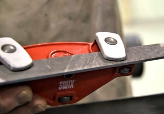 how to sharpen ski edges