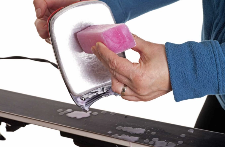 ski waxing at home