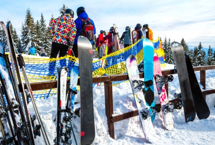 how to store skis long term