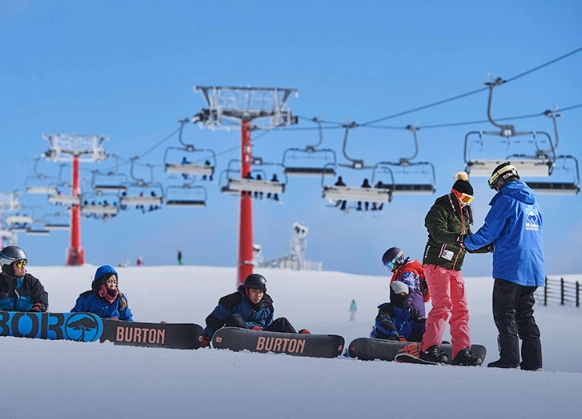 how to hire a ski guide