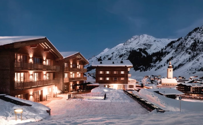 luxury ski chalets