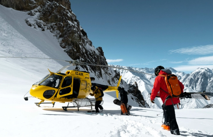 heli skiing vs cat skiing heli skiing vs cat skiing