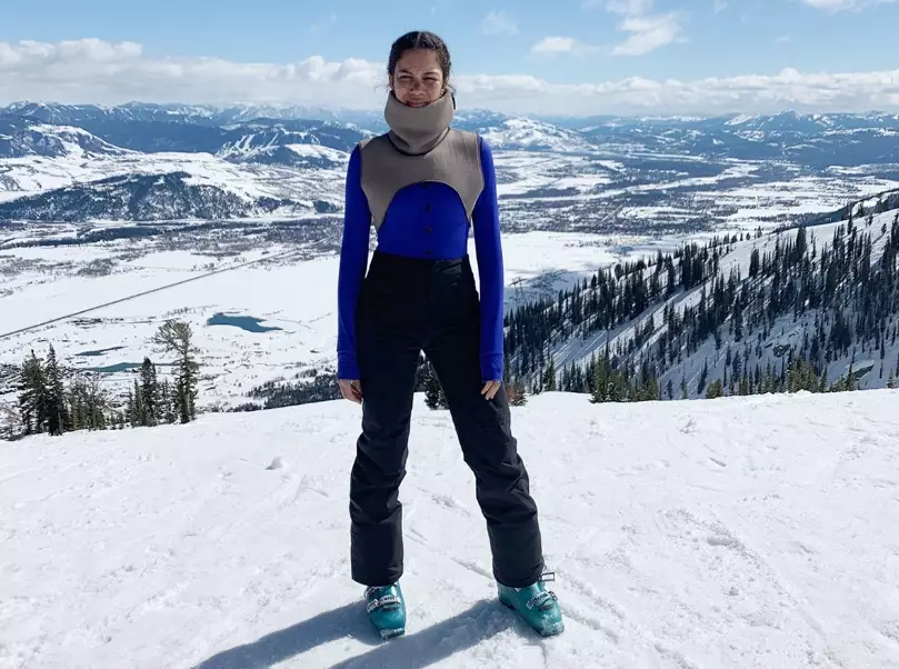 how to dress for skiing