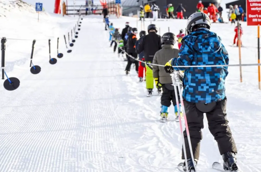 chairlift vs gondola