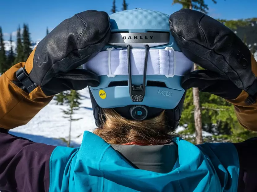 ski helmet buying guide