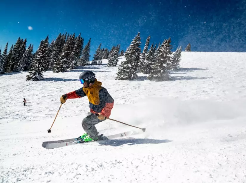 How to Ski Cheaply: The Ultimate Guide for Budget Skiers